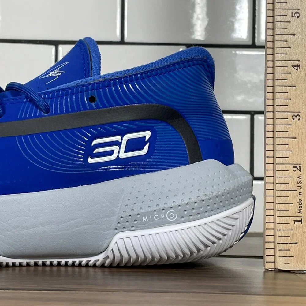 Under Armour SC 3ZER0 III Youth Boys Size 6.5Y Basketball Shoes Royal Sneakers